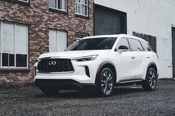 2022 Infiniti QX60 Luxe AWD