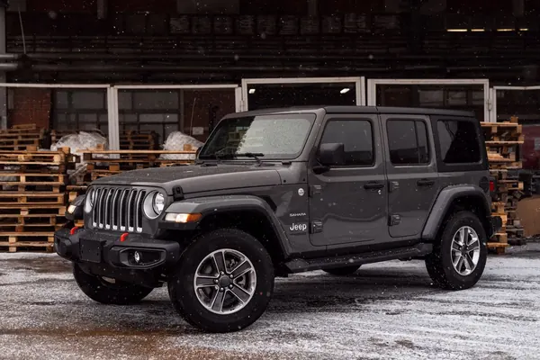 Jeep Wrangler Sahara 2
