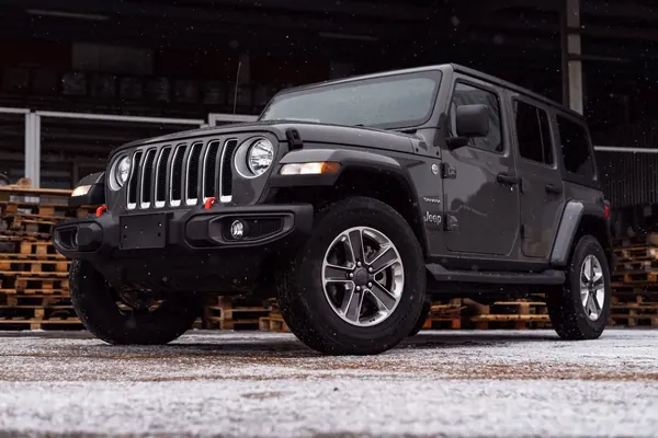Jeep Wrangler Sahara 3
